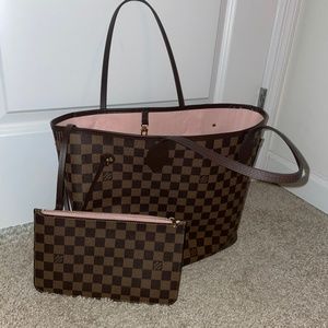 Louis Vuitton Never Full
